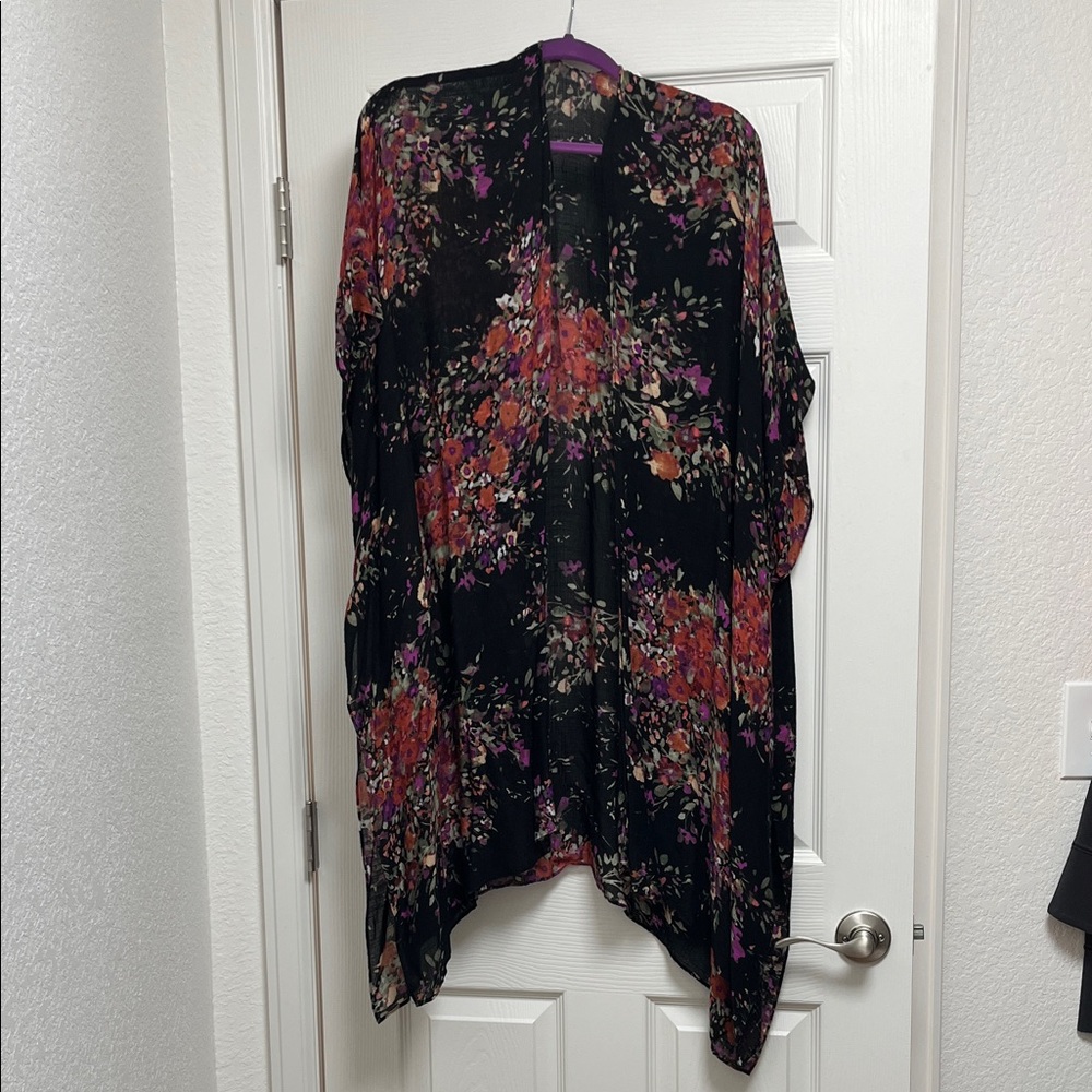 Lovestitch Vibrant Floral Kimono
